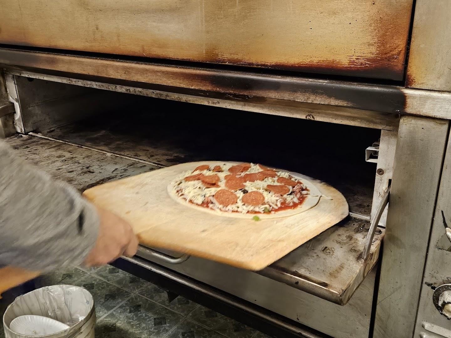 Joe's Pizzeria in Lincoln (not Springfield)